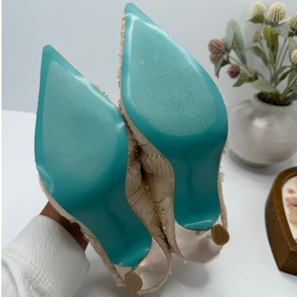 Betsey Johnson Roxie Floral Pearl Bead Pointed Toe Heel Blush Women 10M Tried On - Picture 9 of 10